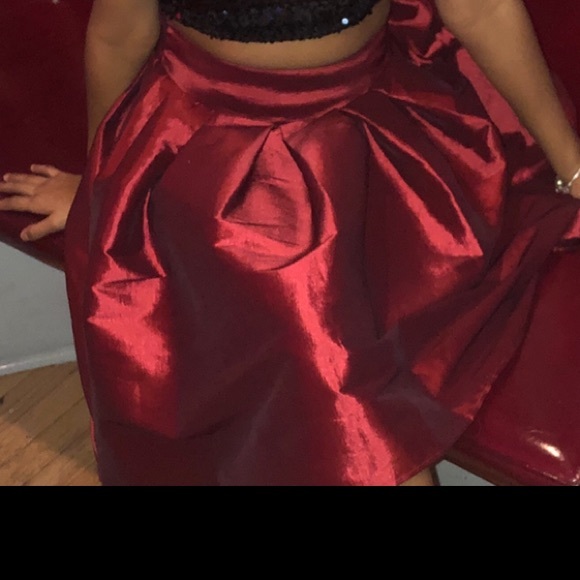 Skirt !! - Picture 2 of 2